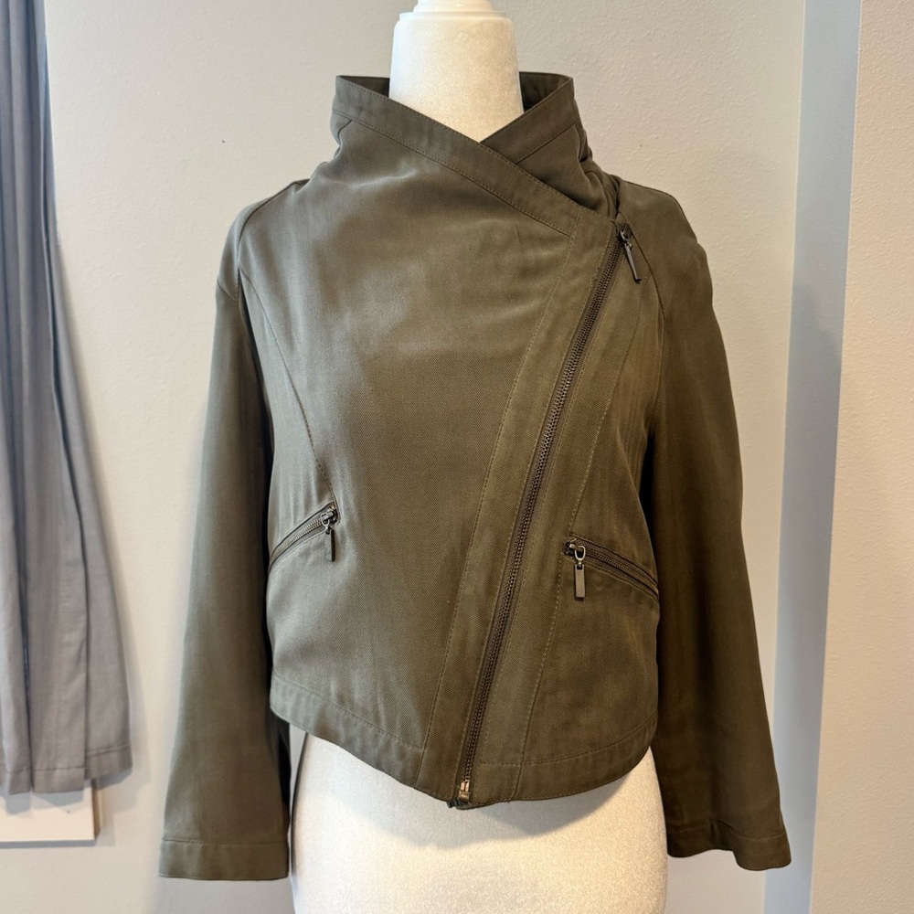 Y2K INC olive green taupe cropped convertible silk moto jacket size medium